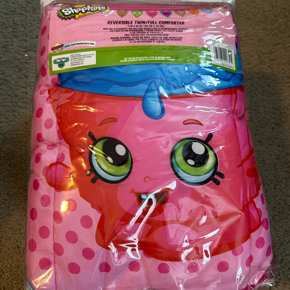 Shopkins Colorful Reversible Comforter